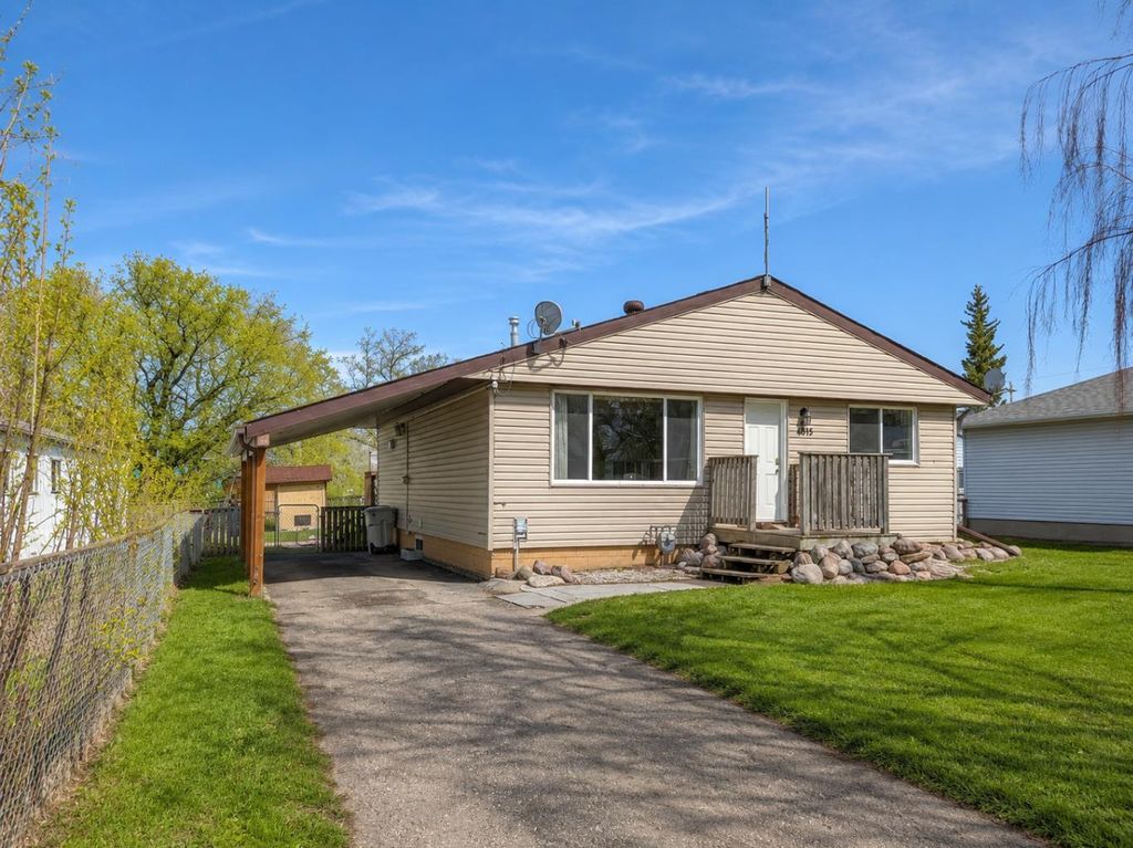 Photo of 5015 Day Street, Fabyan, AB T0B 1B0 (MLS # A2309599)