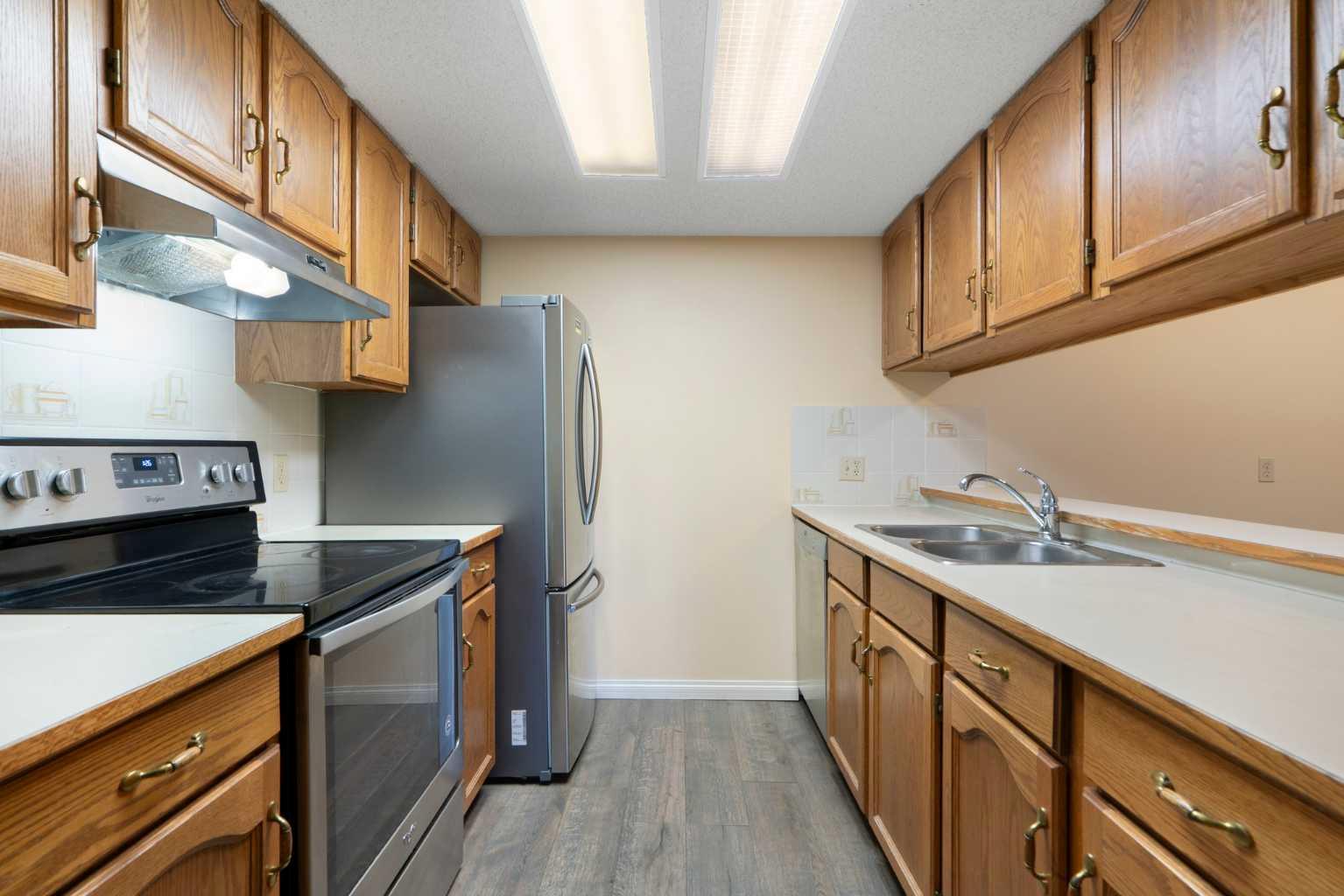 2011 University Drive NW 103