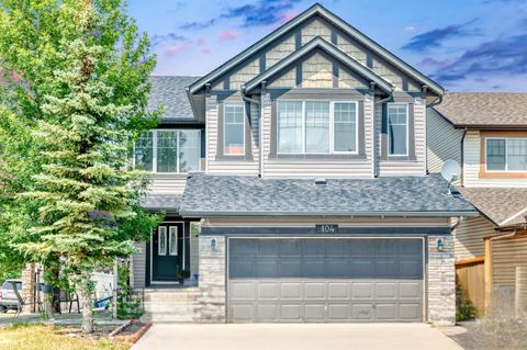 104 Panamount Terrace NW Calgary AB T3K 0H8