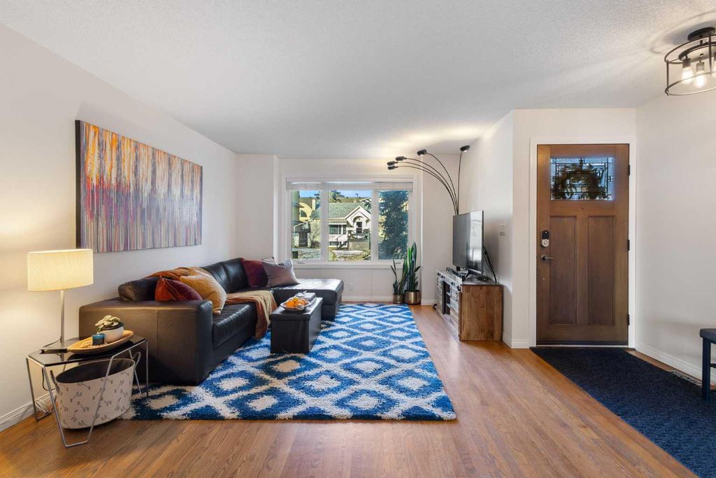 Photo of 1629 29 Avenue SW, Calgary, AB T2T 1M6 (MLS # A2282675)