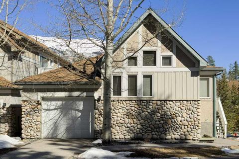 127 Carey 49 Canmore AB T1W 2R3