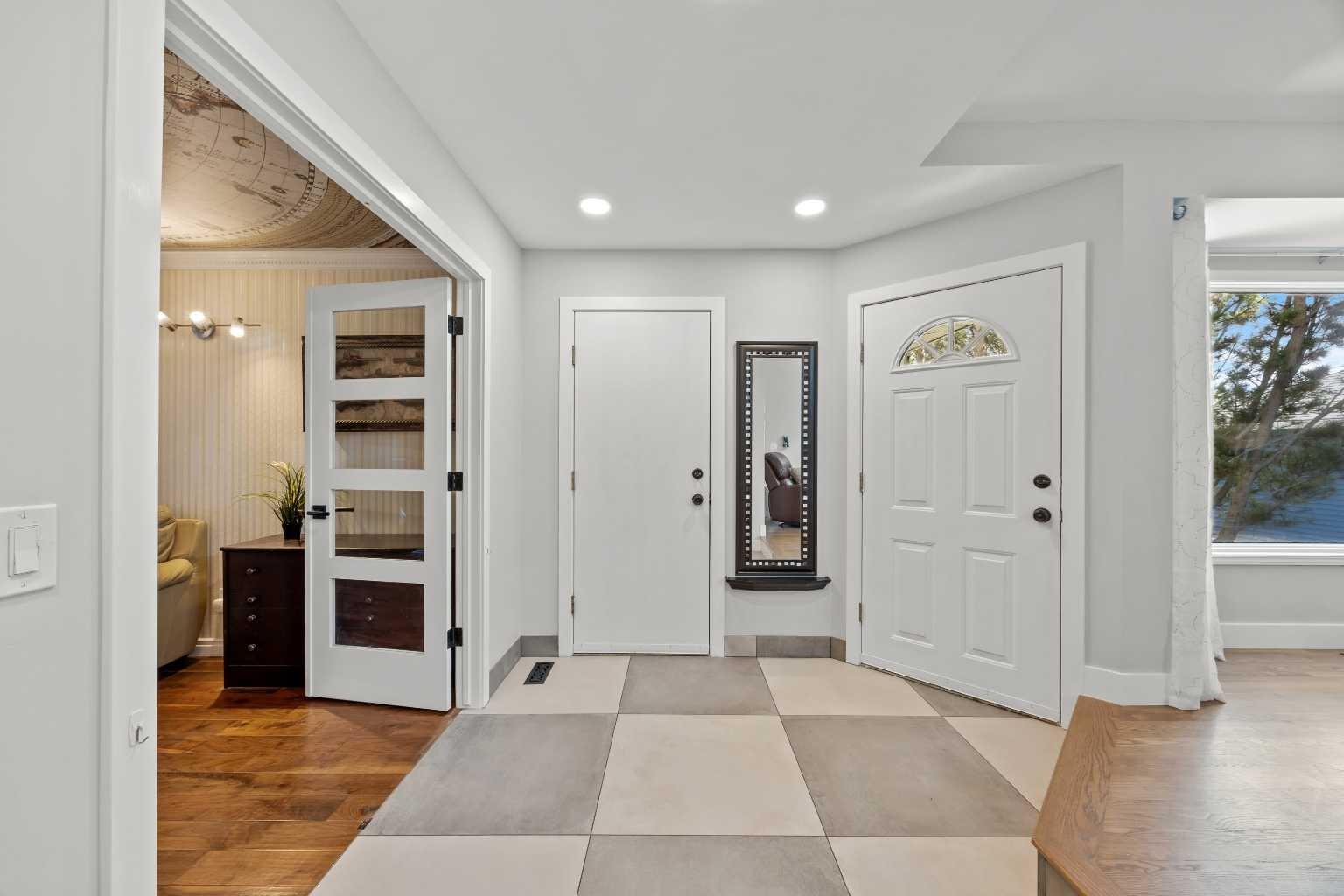 260 Riverside Mews SE