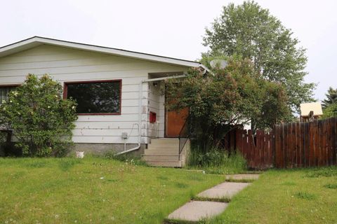 Photo of 5706 West Haven Drive, Edson, AB T7E 1J6 (MLS # A2323201)