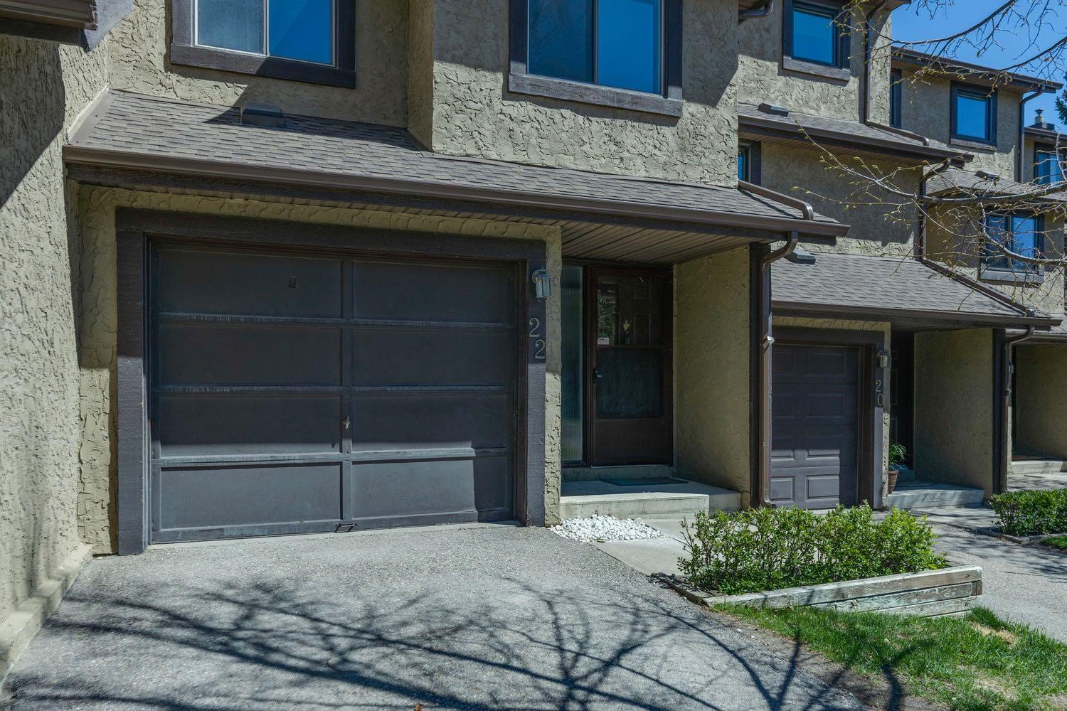 22 Glamis Gardens SW