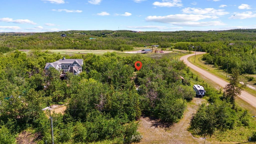 Photo of 7 St. George's Way, Rural Stettler No. 6, County of, AB T0C 1G0 (MLS # A2318696)