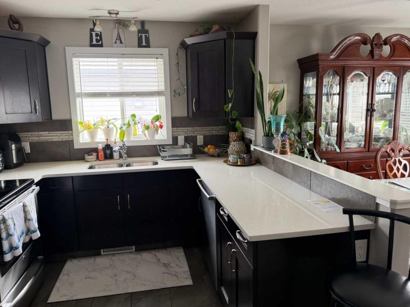 12909 Oak Road A & B