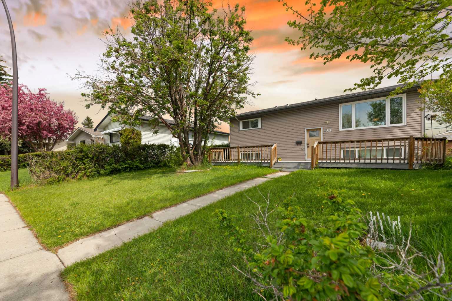 83 Penmeadows Place SE