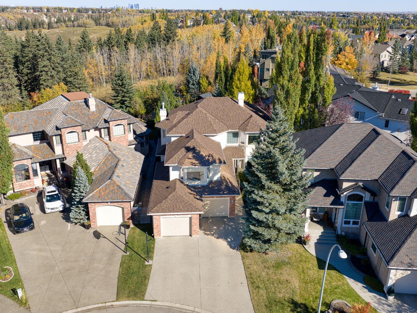 210 Evergreen Mews SW
