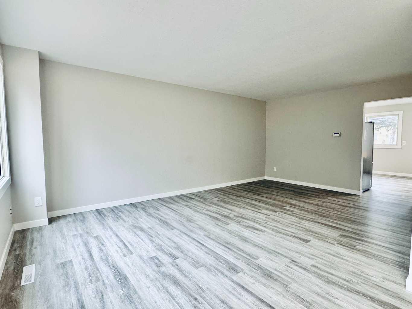 2211 19 Street NE 221