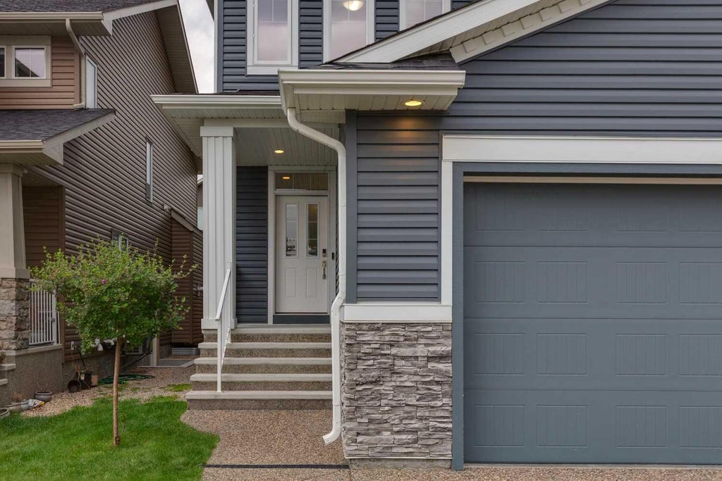 Photo of 270 Crestmont Drive SW, Calgary, AB T3B 6G7 (MLS # A2342631)
