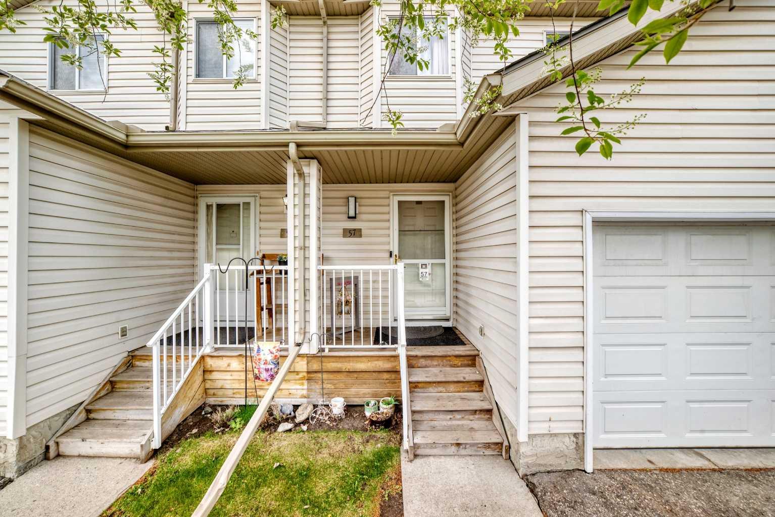 57 Mt Aberdeen Manor SE