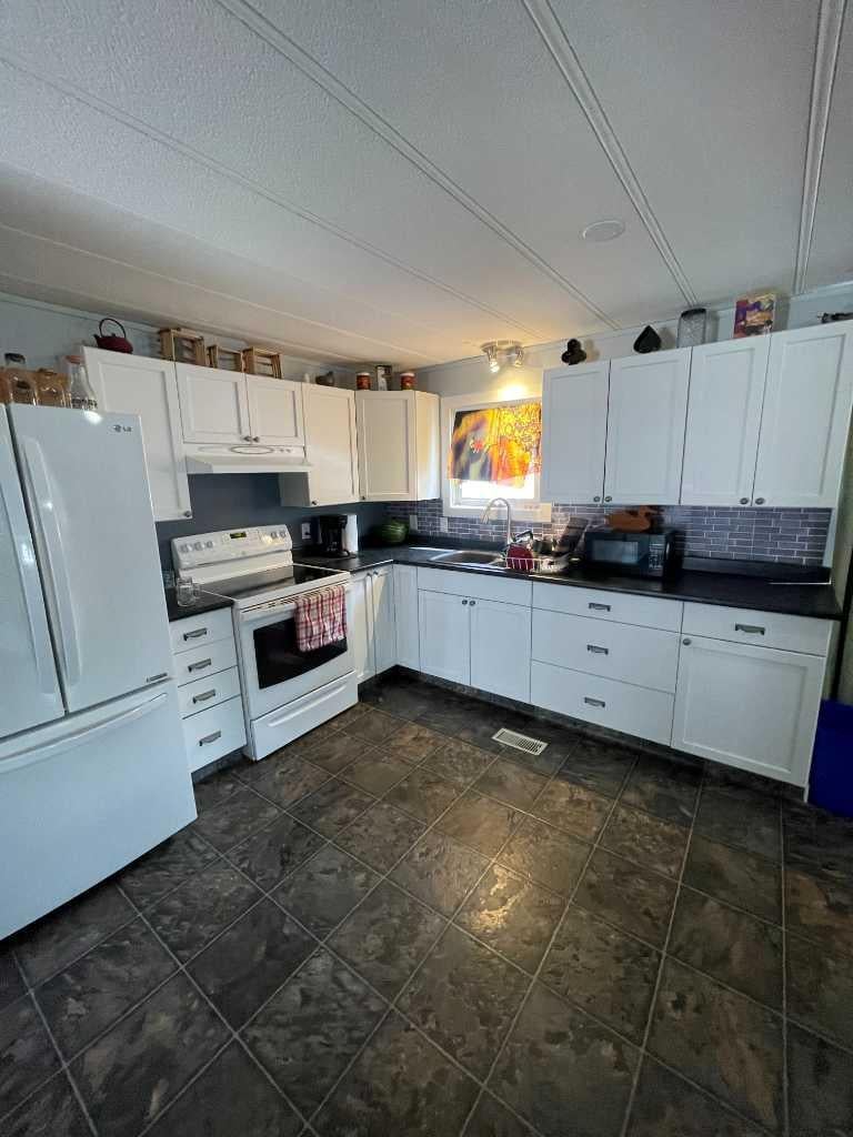 1190 15 Avenue 69