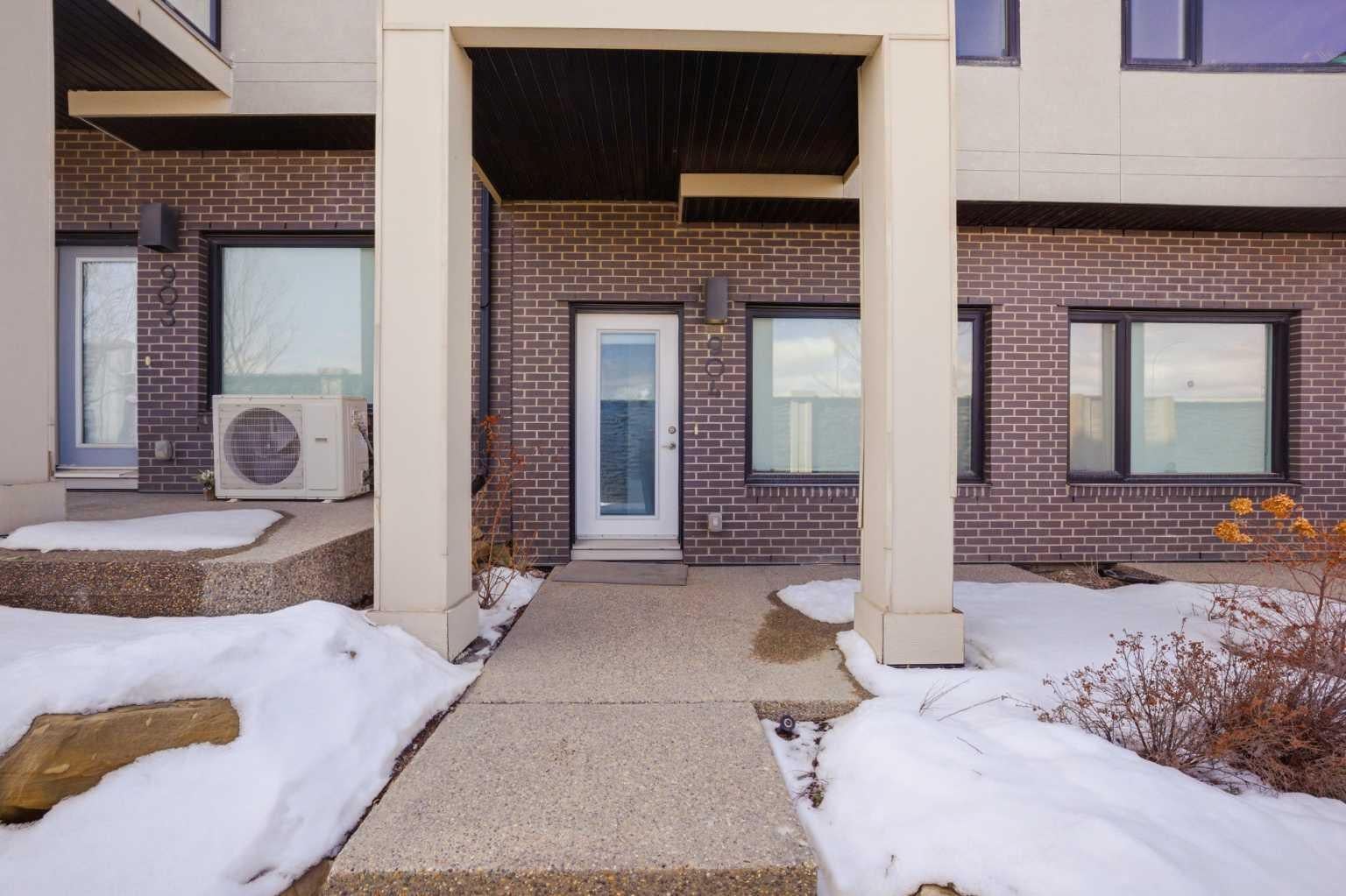 218 Sherwood Square NW 904