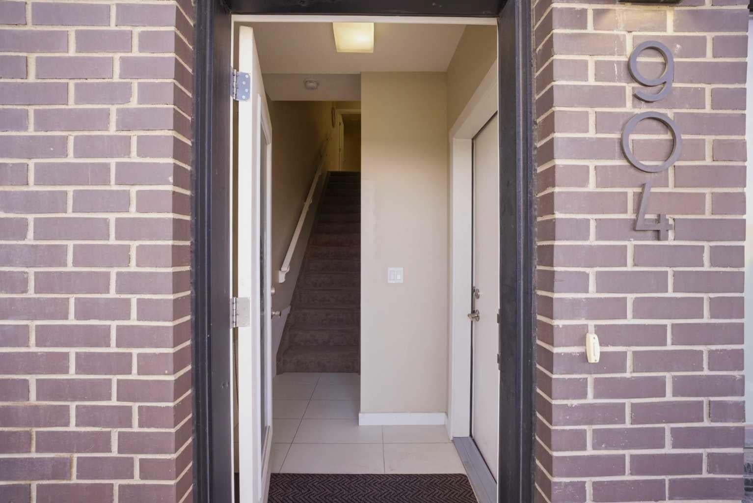 218 Sherwood Square NW 904