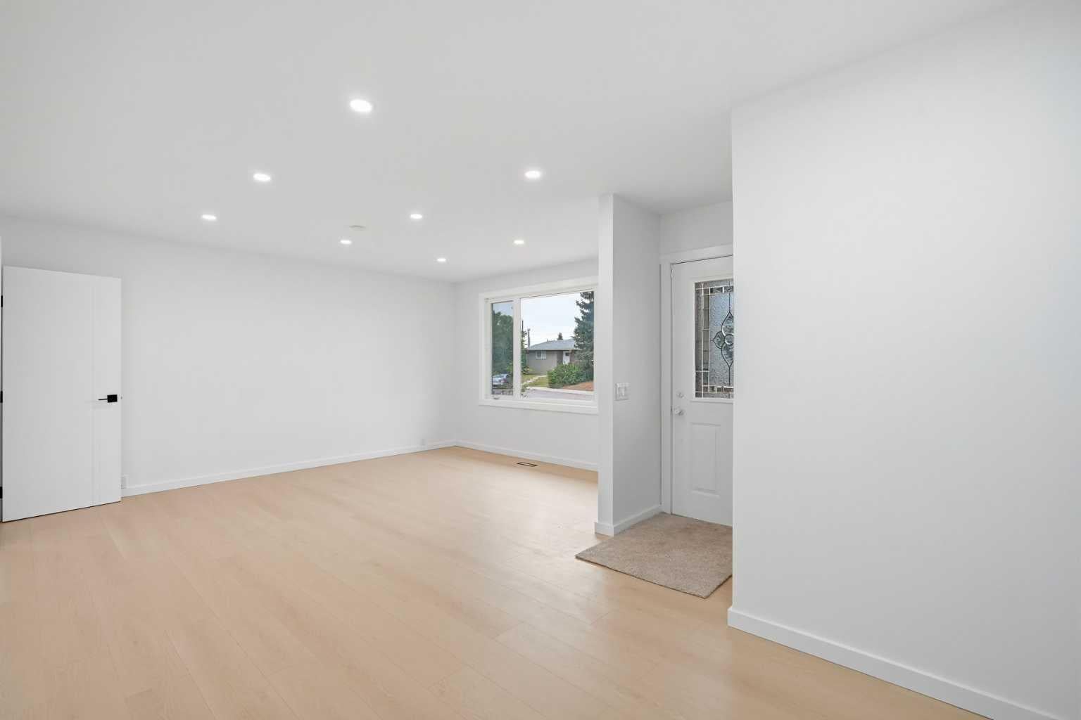 52 Penedo Place SE