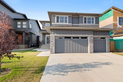 224 South Shore View Chestermere AB T1X 2Y3