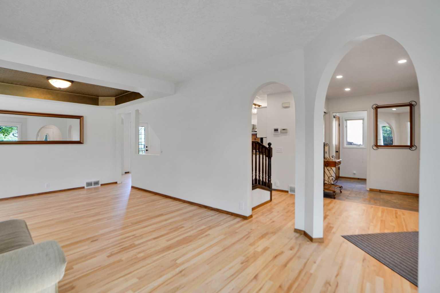 62 Macewan Park View NW