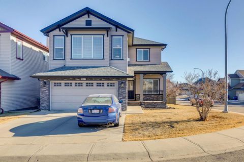 2841 Coopers Manor SW Airdrie AB T4B 3J7