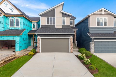 96 Amblefield Grove NW Calgary AB T3P 2L4