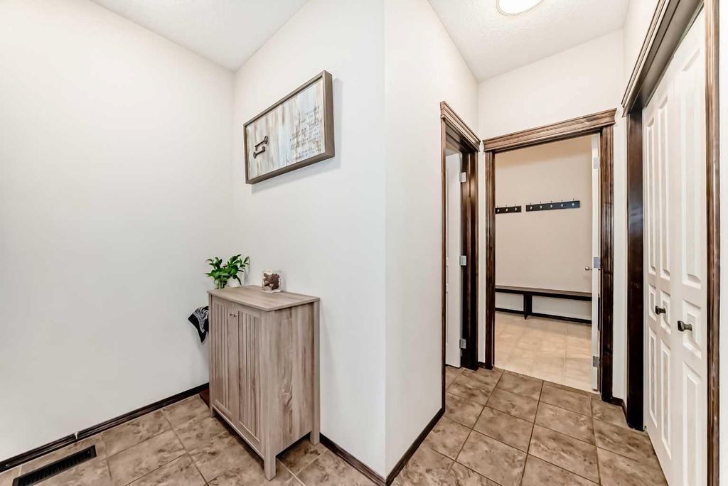 Photo of 691 Panamount Boulevard NW, Calgary, AB T3K 0J1 (MLS # A2290579)