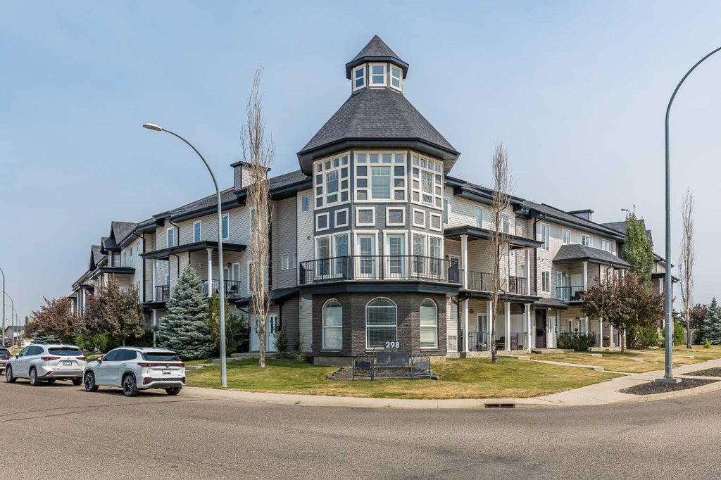 Photo of 298 Somerset Way SE #28, Medicine Hat, AB T1B 0E9 (MLS # A2333988)