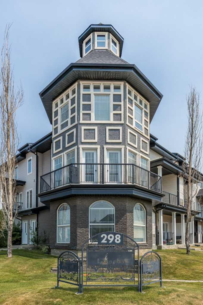 Photo of 298 Somerset Way SE #28, Medicine Hat, AB T1B 0E9 (MLS # A2333988)