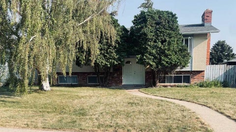 Photo of 36 Park Meadows Boulevard N, Lethbridge, AB T1H 4H8 (MLS # A2330254)