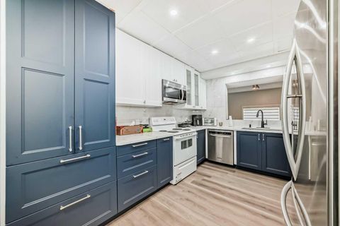 7 Westland Road 2 Okotoks AB T1S 1Z1