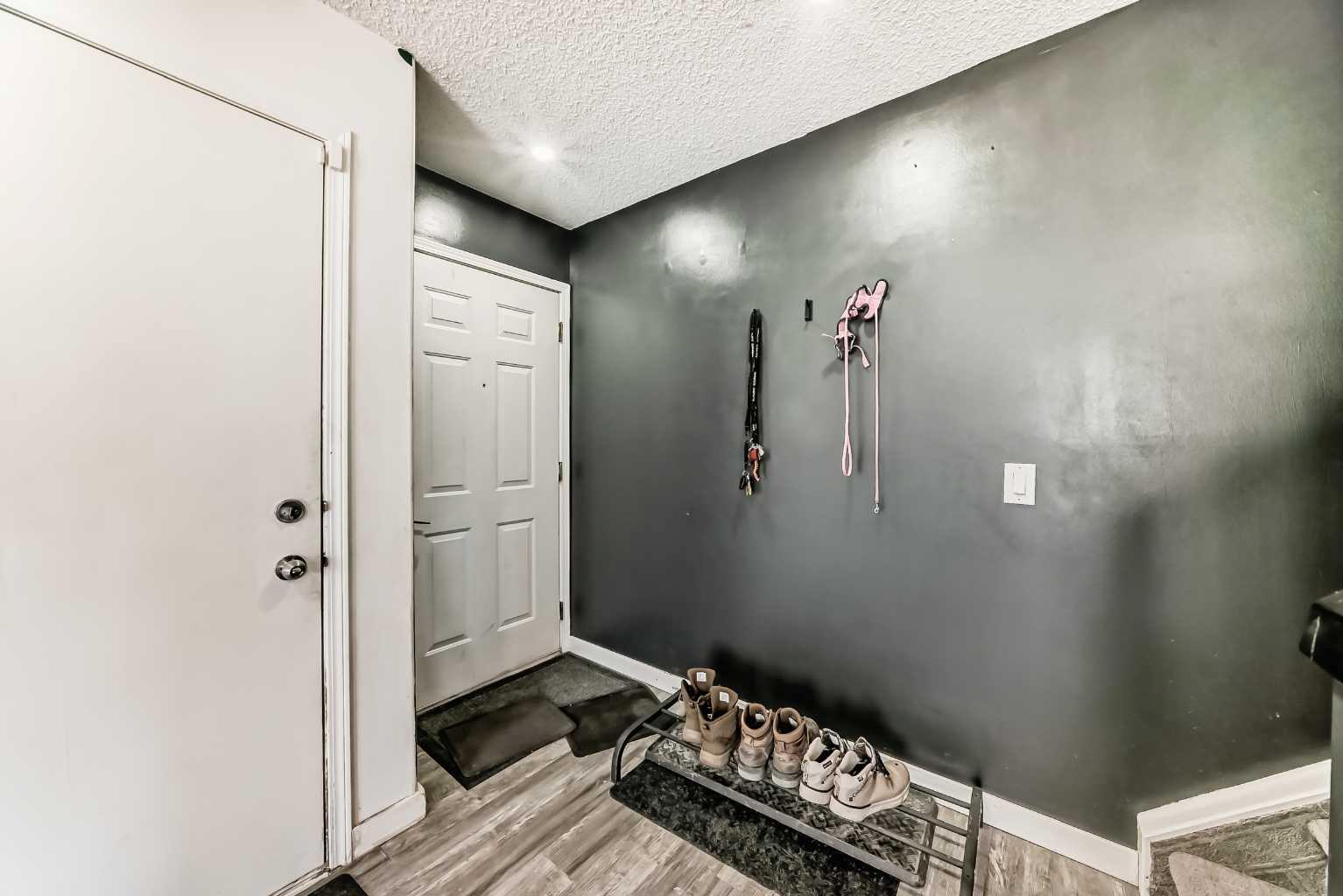 125 Coral Springs Bay NE