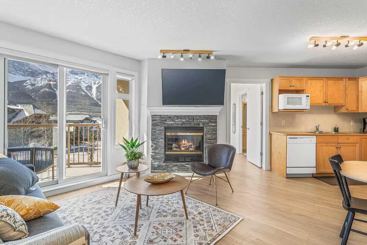 160 Kananaskis Way 411