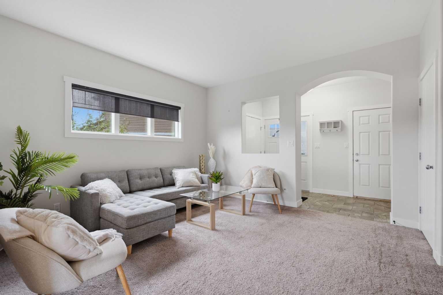 8 Rowberry Court