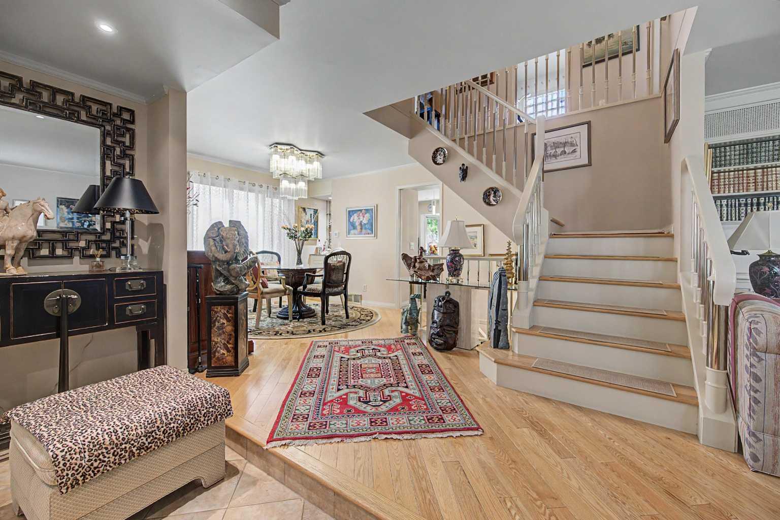 2020 Sirocco Drive SW
