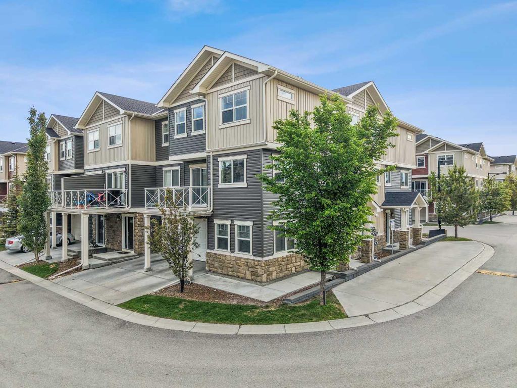 Photo of 905 Skyview Ranch Grove NE, Calgary, AB T3N 0R7 (MLS # A2319178)