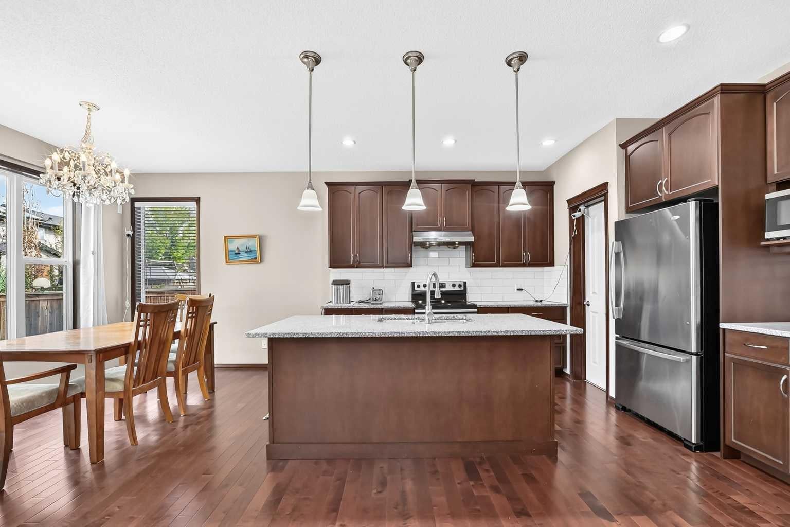 36 Auburn Bay Avenue SE