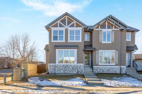 71 Eversyde Heath SW Calgary AB T2Y 4P8