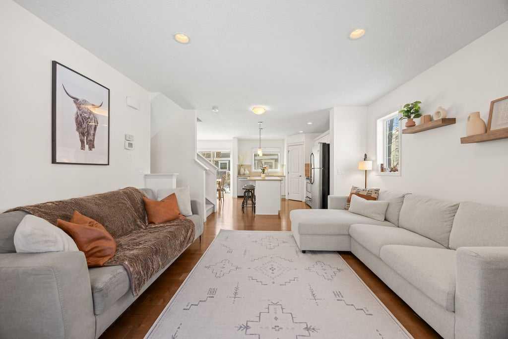 403 Cranberry Park SE