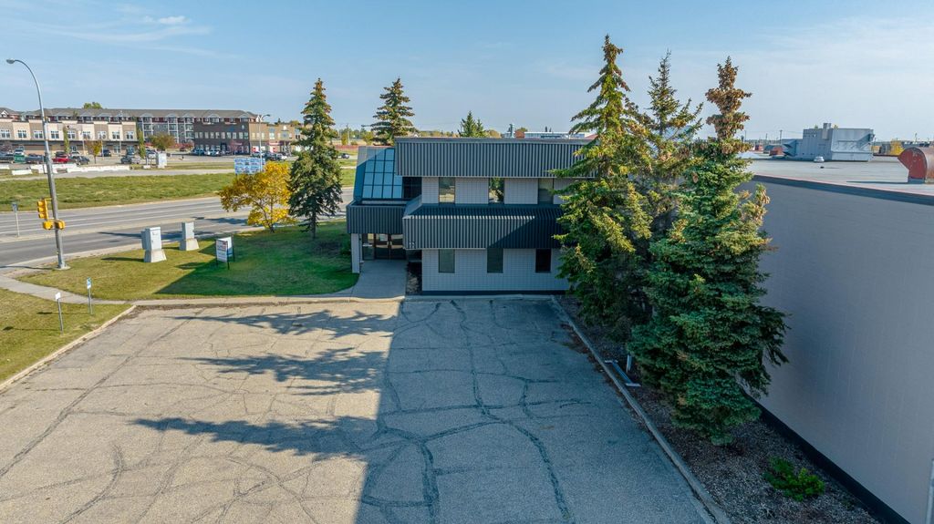 Photo of 9717 97 Avenue, Grande Prairie, AB T8V 6L9 (MLS # A1222446)