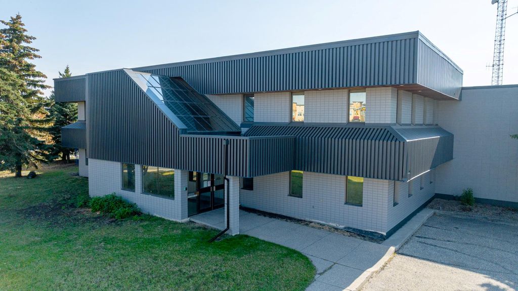 Photo of 9717 97 Avenue, Grande Prairie, AB T8V 6L9 (MLS # A1222446)