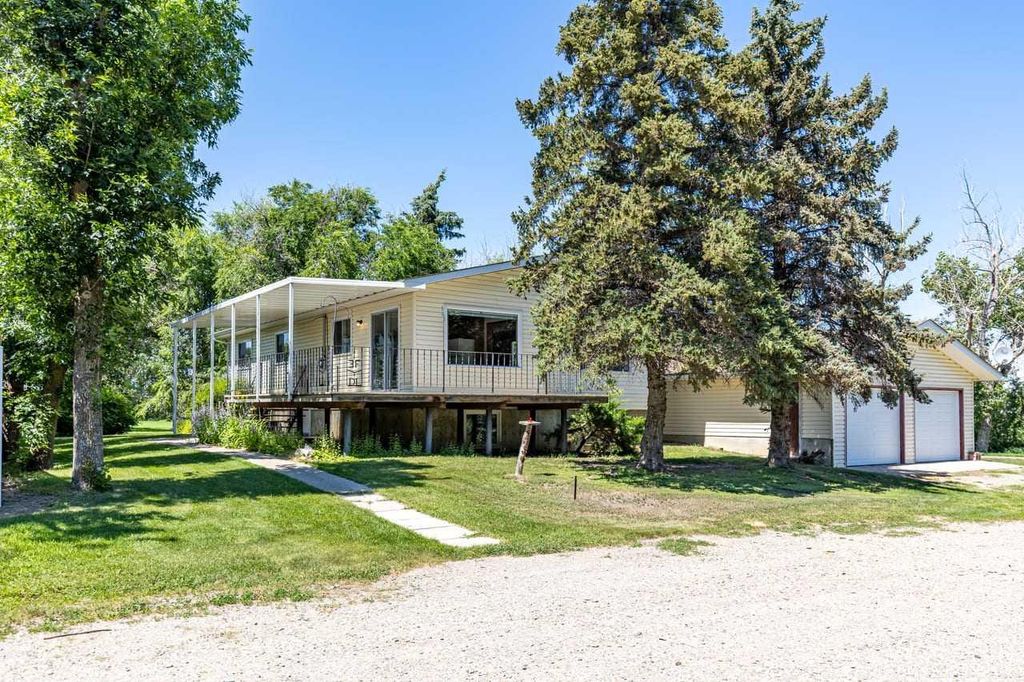 Photo of 116 Centre Street, Arrowwood, AB T0L 0B0 (MLS # A2328846)