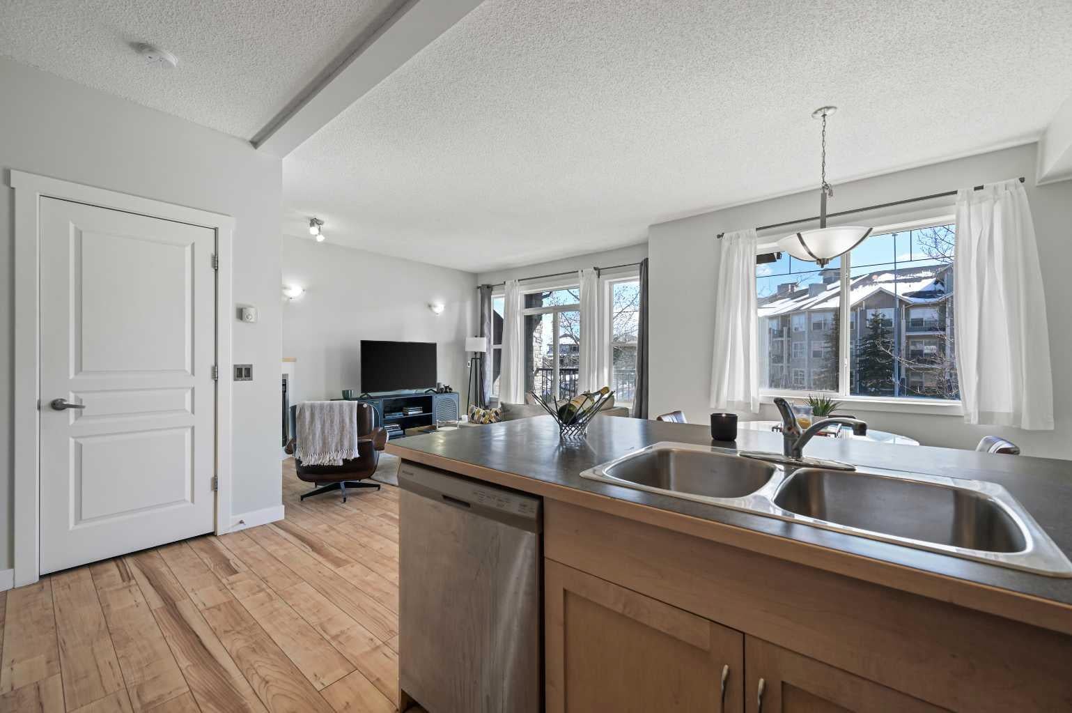 211 Aspen Stone Boulevard SW 2205