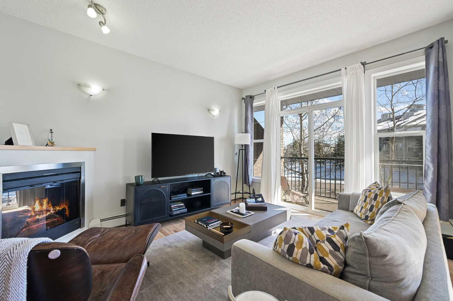 211 Aspen Stone Boulevard SW 2205
