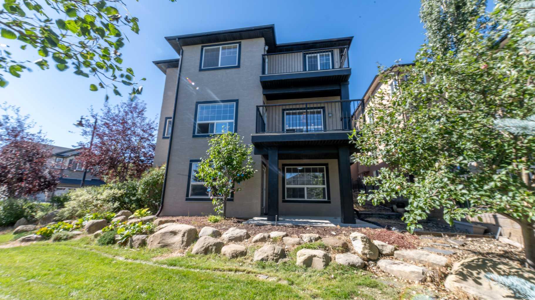 212 Sherwood Rise NW