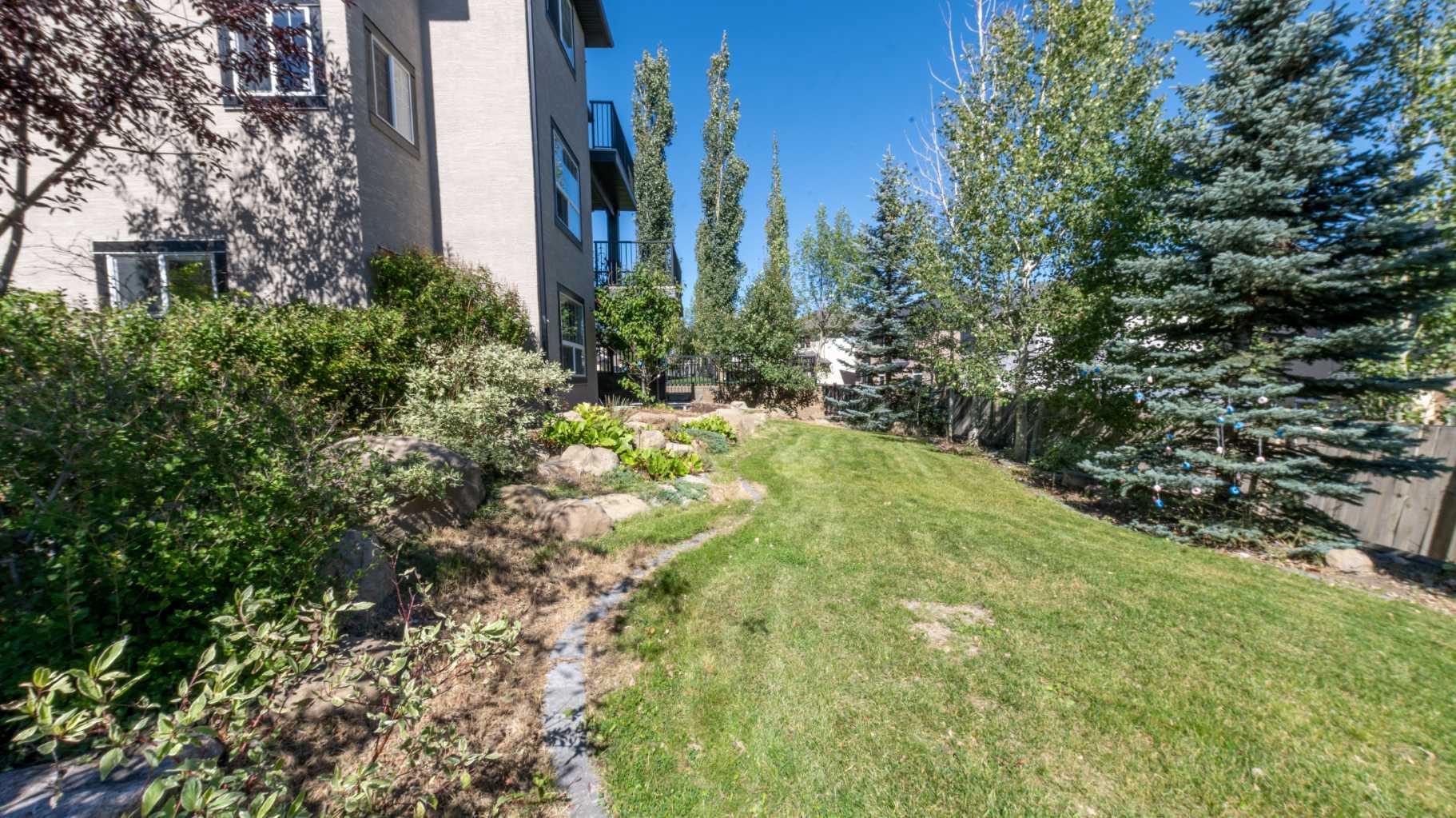 212 Sherwood Rise NW