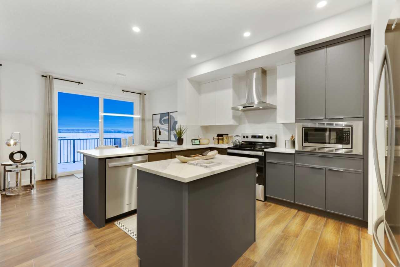 11 Lewiston View NE