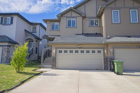 Photo of 109 Bridlerange Place SW, Calgary, AB T2Y 0K8 (MLS # A2254555) Photo of 109 Bridlerange Place SW, Calgary, AB T2Y 0K8 (MLS # A2254555)