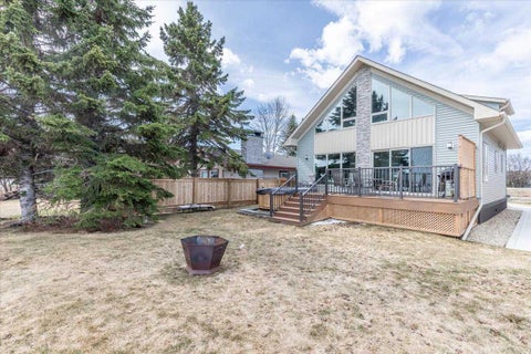 Photo of 33 Lakeshore Drive, Grandview, AB T0C 2V0 (MLS # A2339434)