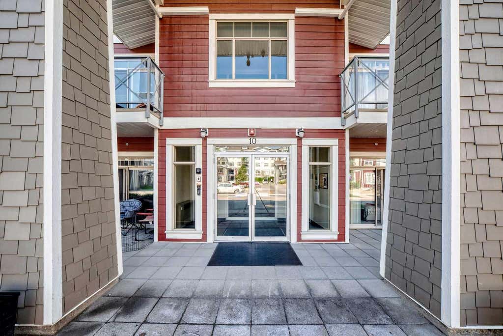 Photo of 10 Auburn Bay Link SE #202, Calgary, AB T3M 1Y8 (MLS # A2338220)