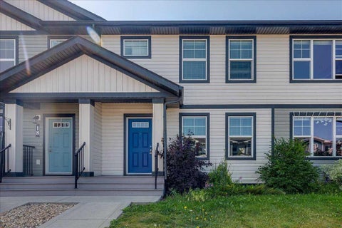 Photo of 17 Hawthorn Place, Sylvan Lake, AB T4S 0R8 (MLS # A2344785)