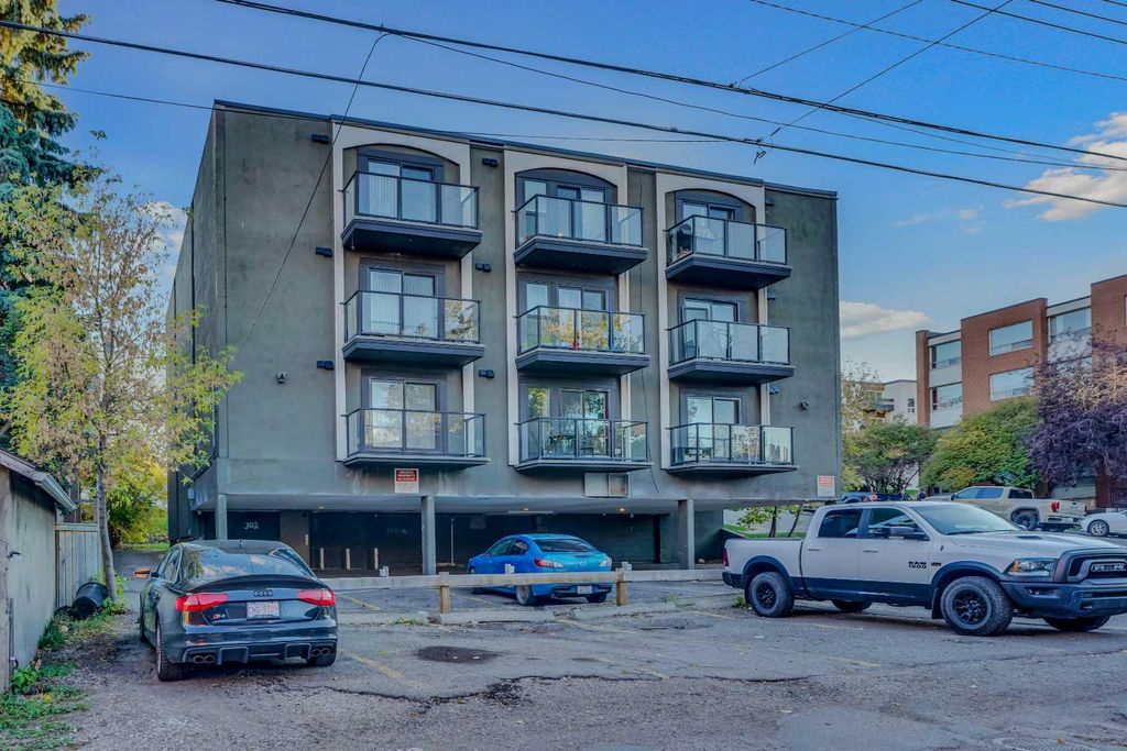 Photo of 1820 9 Street SW #1, Calgary, AB T2T 3C3 (MLS # A2288985)