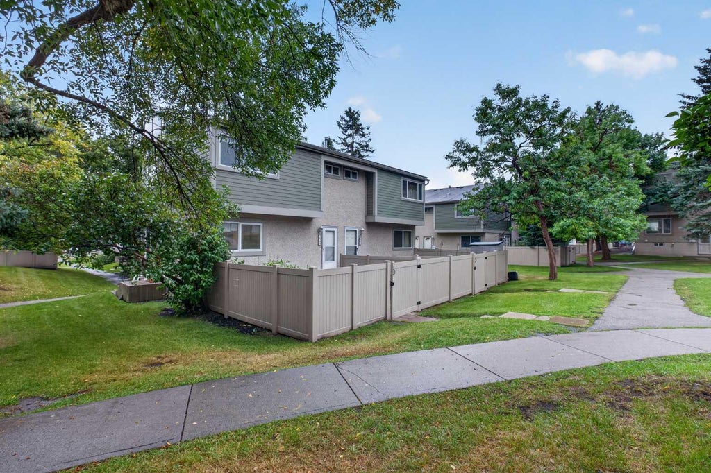 Photo of 406 Blackthorn Road NE #442, Calgary, AB T2K 1K5 (MLS # A2353188)